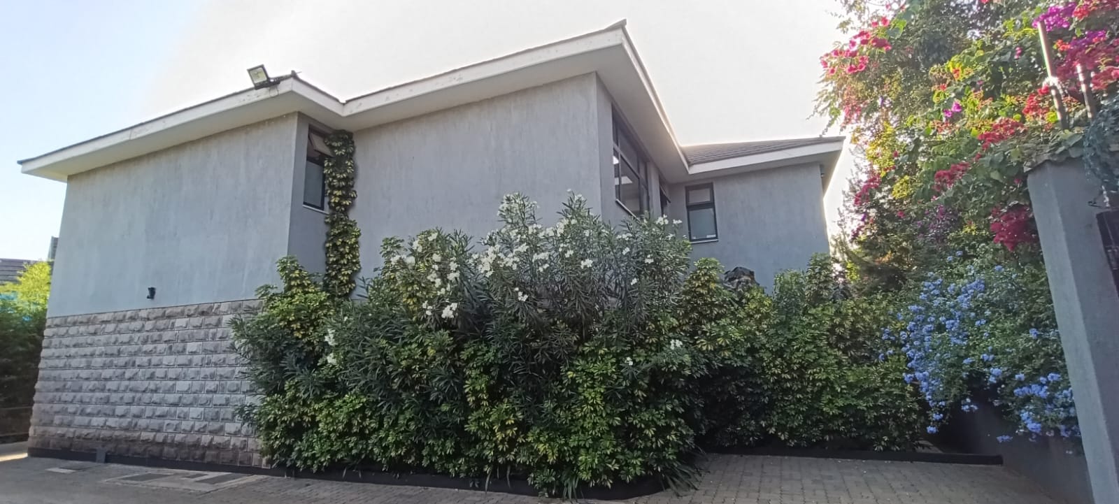 Spacious 3-Bedroom All-Ensuite Townhouse 